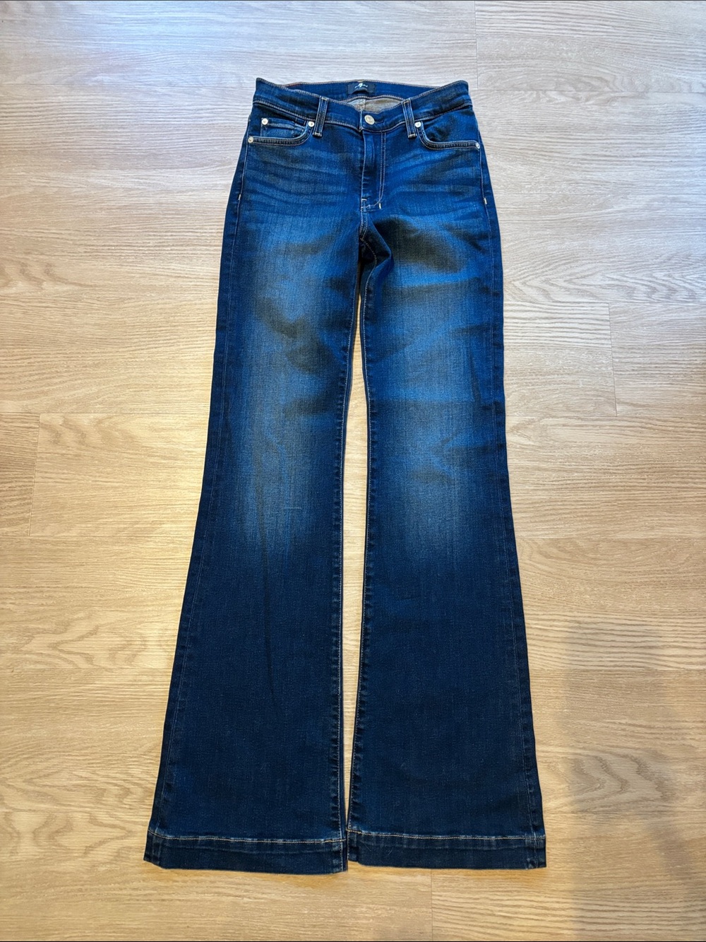 7 for All Mankind Women’s 28 Dojo Trouser Flare Jeans Med Dark Wash 7U451912